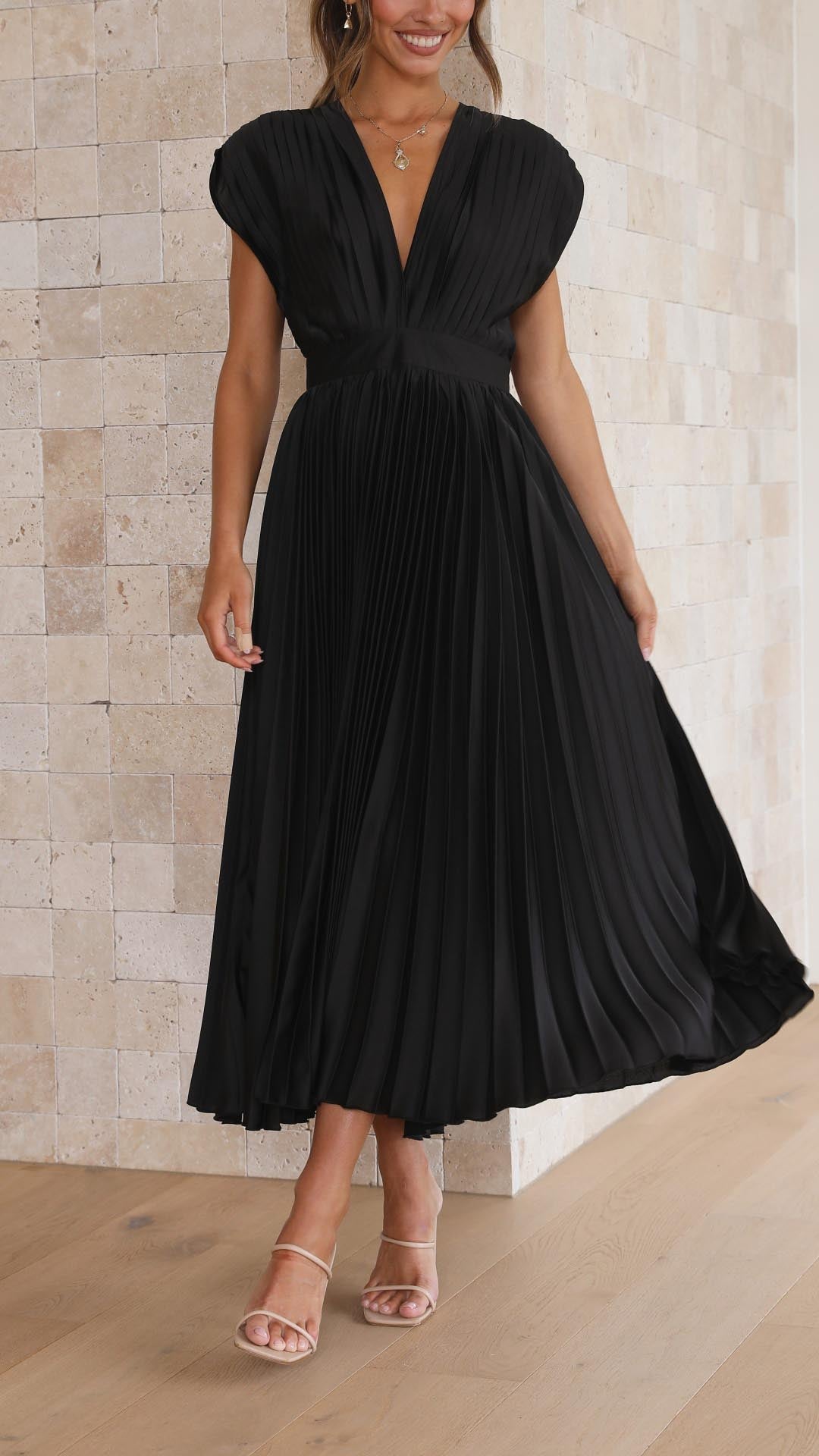 Dauphine | Robe plissée élégante