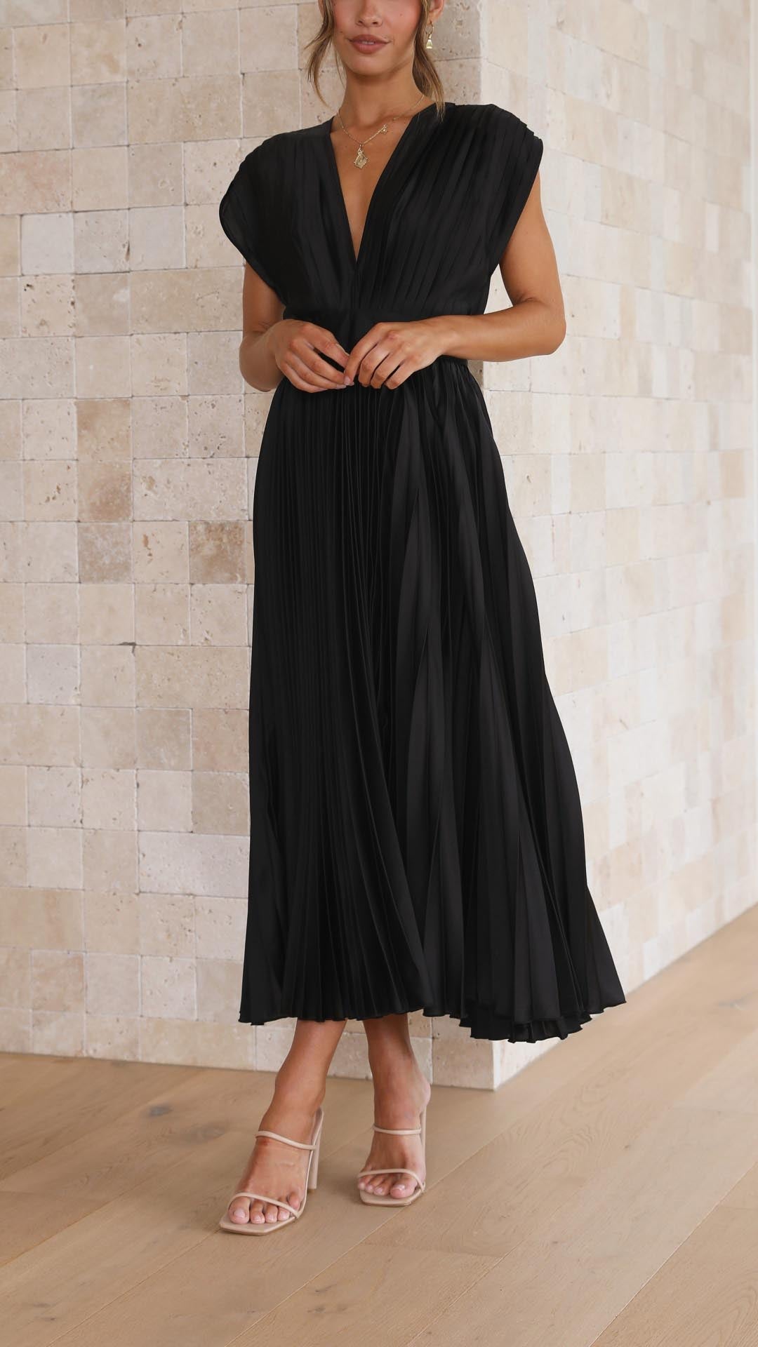 Dauphine | Robe plissée élégante