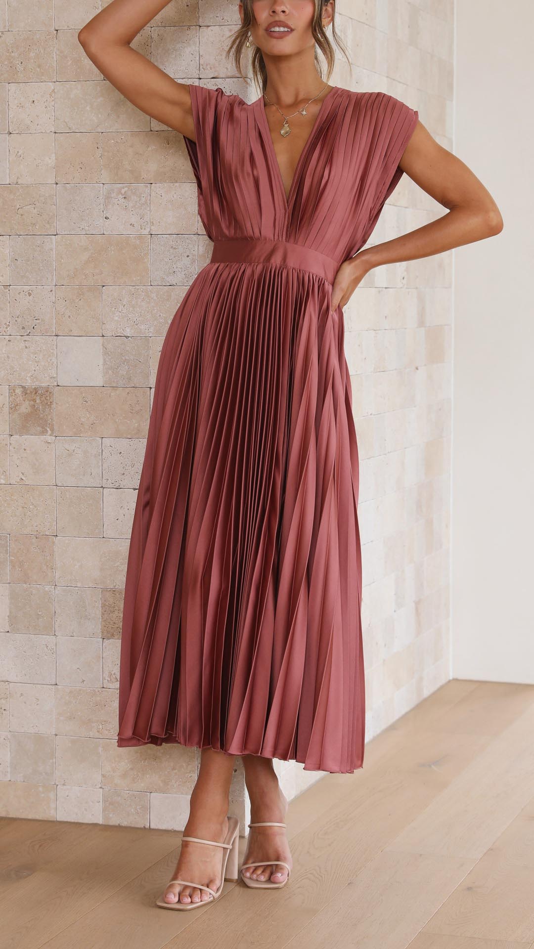 Dauphine | Robe plissée élégante