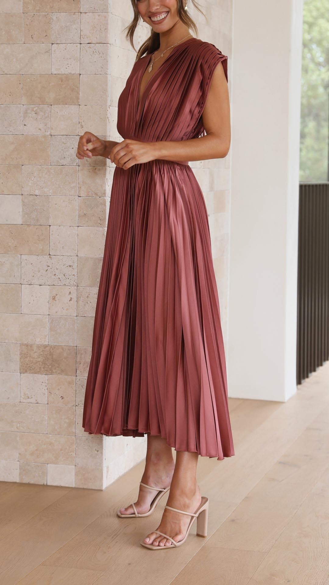 Dauphine | Robe plissée élégante